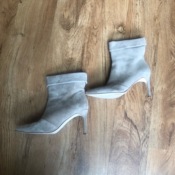 Vintage Grey suede booties - Picture 2 of 7